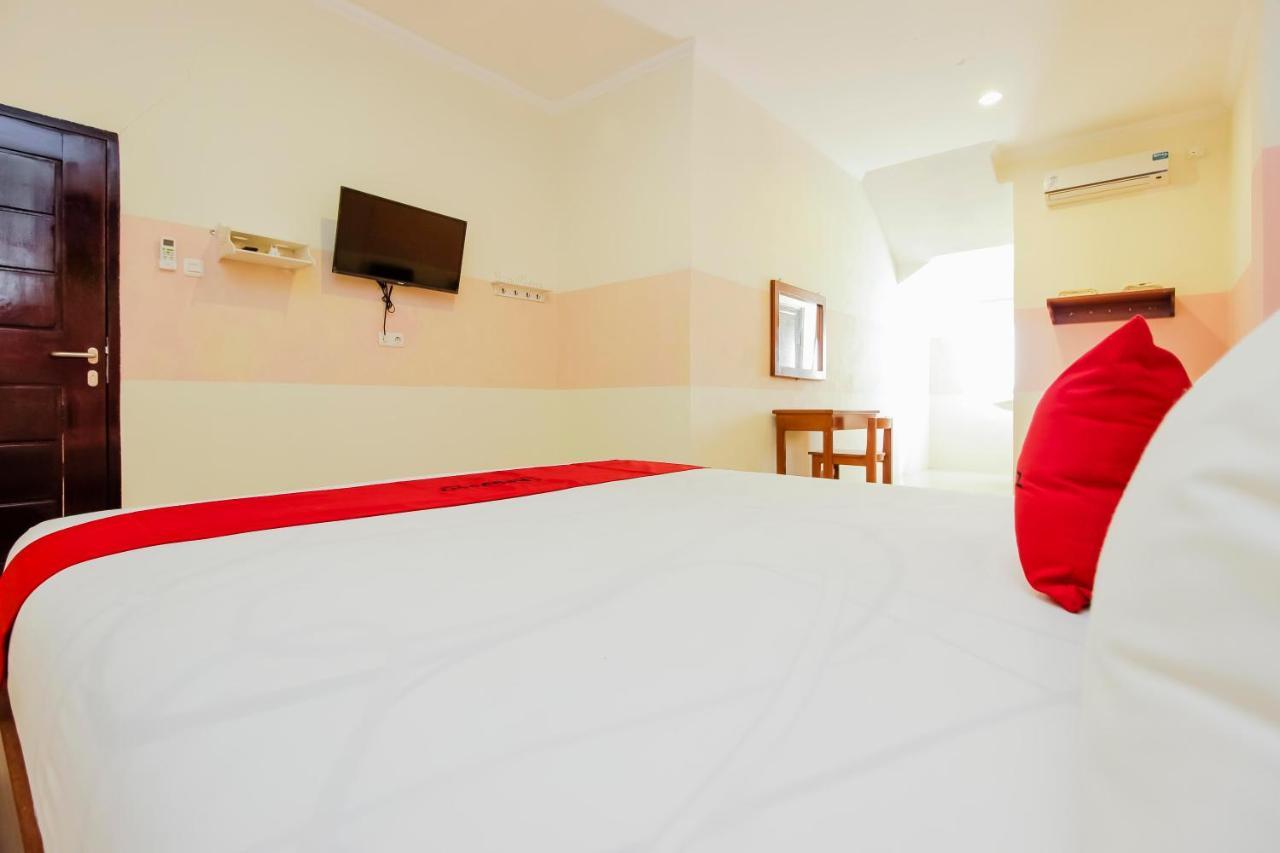 Reddoorz Near Jalan Jendral Sudirman Manado Hotell Exteriör bild