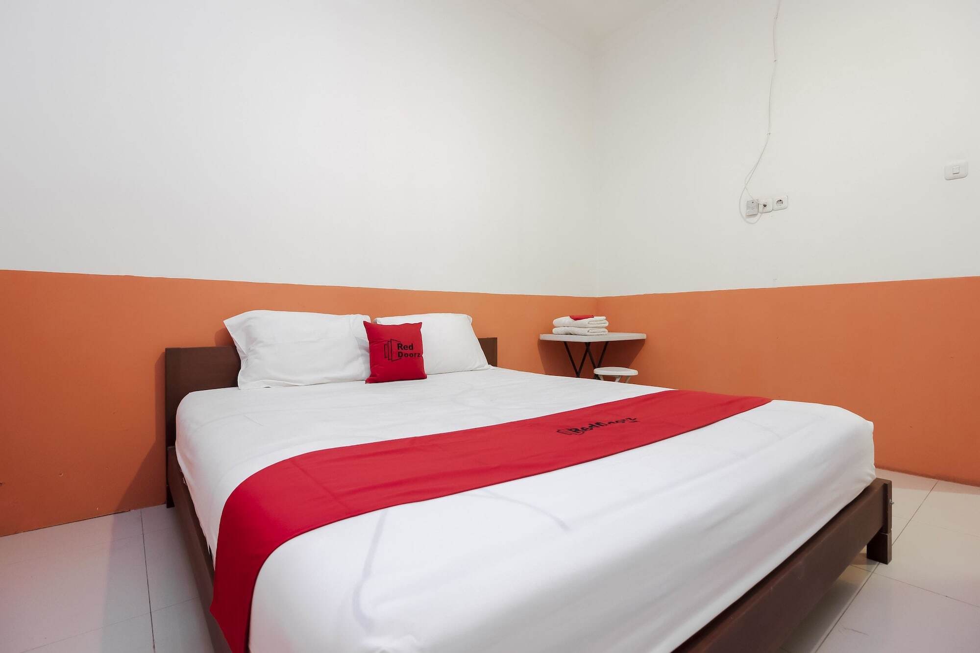 Reddoorz Near Jalan Jendral Sudirman Manado Hotell Exteriör bild
